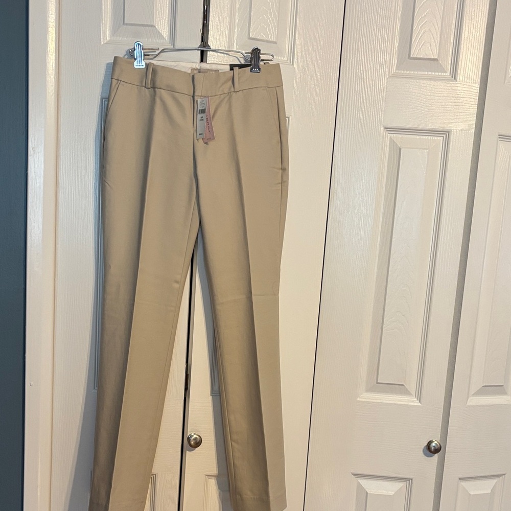 NWT Banana Republic Martin Fit in beige size OOP petite